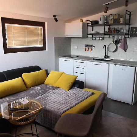 Kukuzel Apartments Ohrid Bagian luar foto