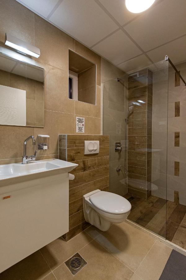 Kukuzel Apartments Ohrid Bagian luar foto
