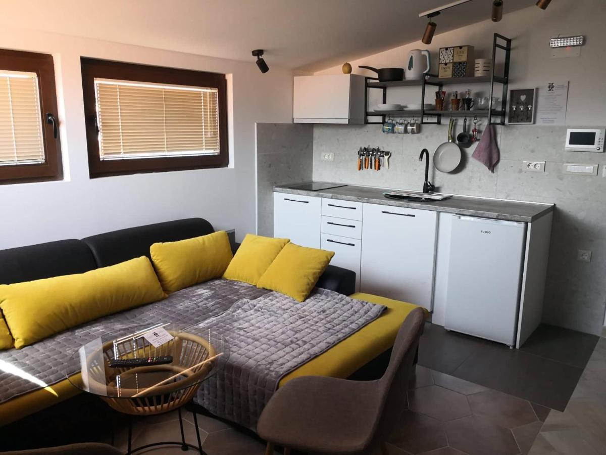 Kukuzel Apartments Ohrid Bagian luar foto